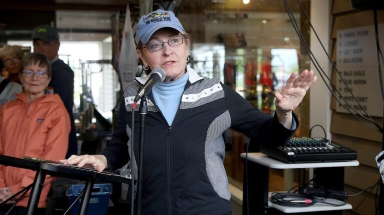 La représentante de l'Ohio, Marcy Kaptur, hospitalisée après un accident de voiture alors qu'elle se rendait à l'église