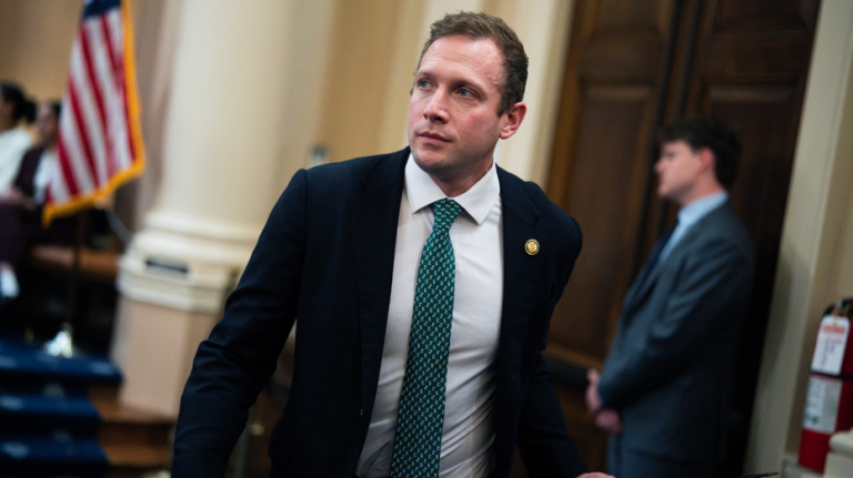 Max Miller est devenu candidat républicain après que la date limite du scrutin dans l'Ohio soit passée sans retrait