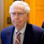 Mitch McConnell est sorti de cure de désintoxication après une chute à la mi-juin