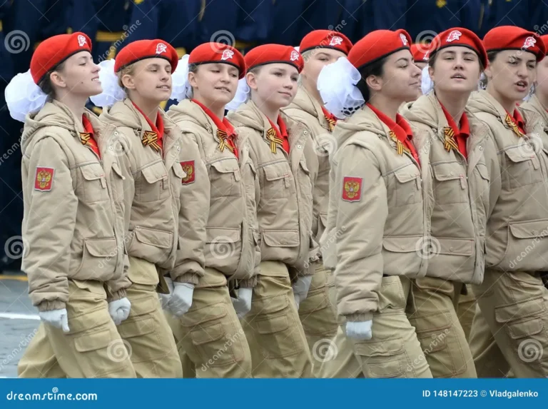 moscow-russia-may-young-warriors-all-russian-military-patriotic-movement-yunarmiya-red-square-parade-honor-148147223