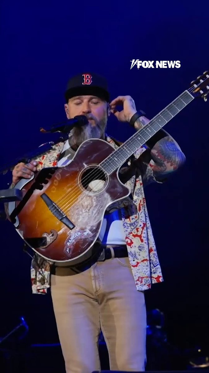 Zac Brown Band offre non seulement à ses fans le spectacle de leur vie avec 15 concerts à guichets fermés…