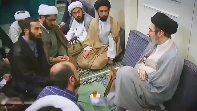 Les médias iraniens ont publié une vieille vidéo de Mojtaba Khamenei.