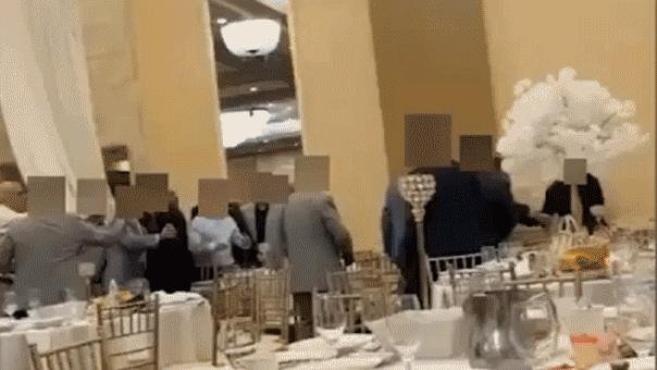 Une bagarre sauvage lors d'un mariage dans l'Ohio laisse des invités blessés alors qu'un homme aurait menacé la foule avec un couteau à beurre