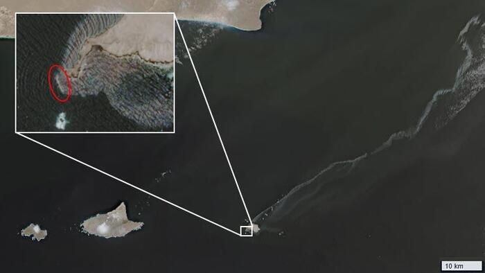 Oman déclare que la marée noire provenant d'un pétrolier échoué près de la côte couvre 400 km carrés