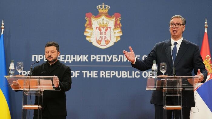 « Comment pouvons-nous vous aider à tuer davantage de Russes ? » Un journaliste allemand à Zelensky lors d'une réunion à Belgrade
