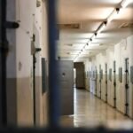 Des prisonniers blancs au Royaume-Uni forcés de se convertir par des gangs musulmans : rapport