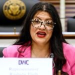 Tlaib critiqué pour avoir tenté de renverser deux démocrates juifs de Floride : « ce n’est pas une coïncidence »