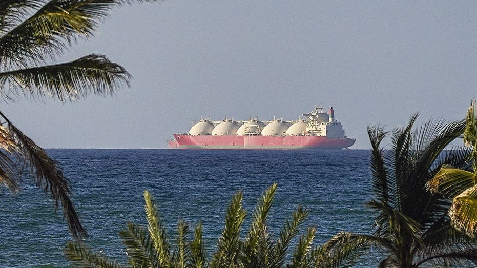 Des millions de barils de pétrole iranien se trouvent au-delà du blocus de Trump alors qu’il promet « zéro fuite »