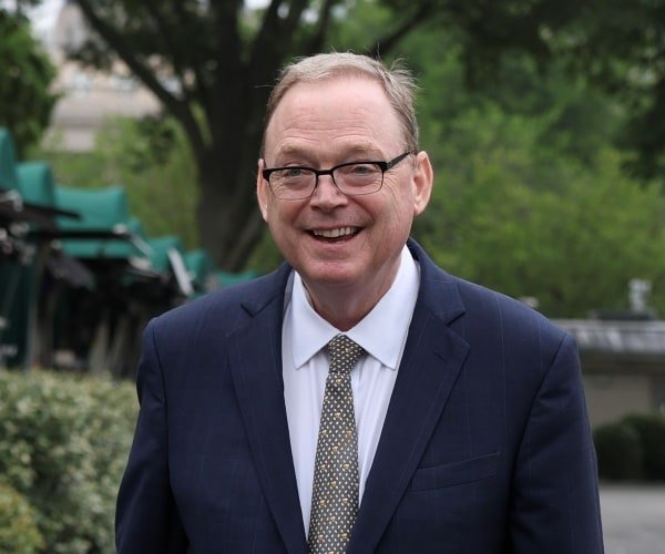 Hassett : Le gaz est plus élevé que souhaité mais l'économie est en plein essor