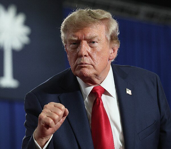 Trump envisage de nouvelles frappes pour contrer la tentative iranienne de reconstruire les systèmes près d’Ormuz
