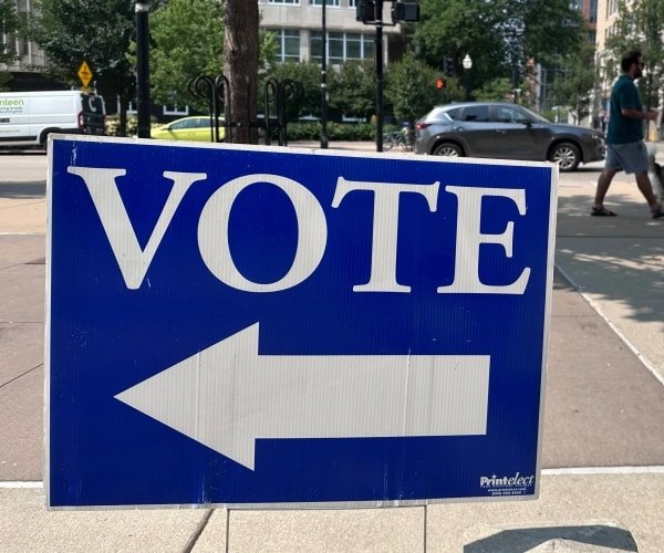 Les progressistes testent les démocrates lors des primaires du Wisconsin et du Minnesota