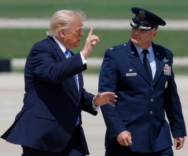 Trump se dirige vers l’Ouest pour lever des fonds du GOP et parler d’économie