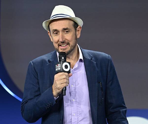 Le rédacteur en chef de Forbes licencié après un paiement de 6 millions de dollars