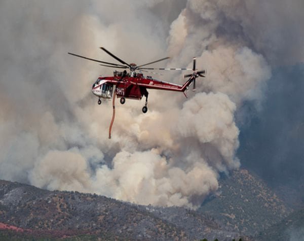Un dangereux incendie de forêt empêche les équipages d’atteindre un accident d’hélicoptère dans l’Utah