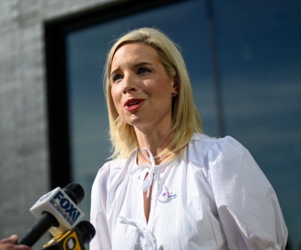 Sondage Emerson : Hinson détient une légère avance sur Turek dans l'Iowa