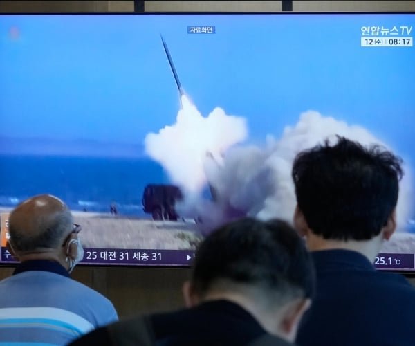 La Corée du Nord tire un missile avant les exercices américano-coréens