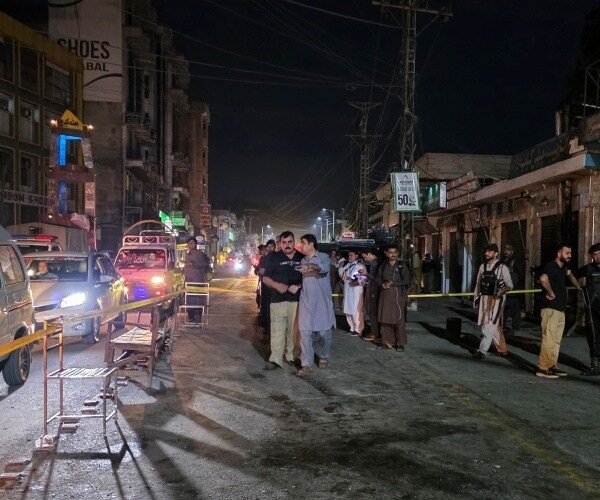 Un attentat suicide présumé fait 14 morts au Pakistan