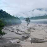 Le Népal met en garde contre d’éventuelles nouvelles inondations alors que les communautés sont aux prises avec la dévas