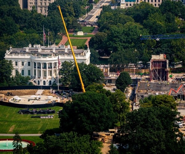 Rapport : Les projets de Trump à la Maison Blanche pourraient dépasser 900 millions de dollars