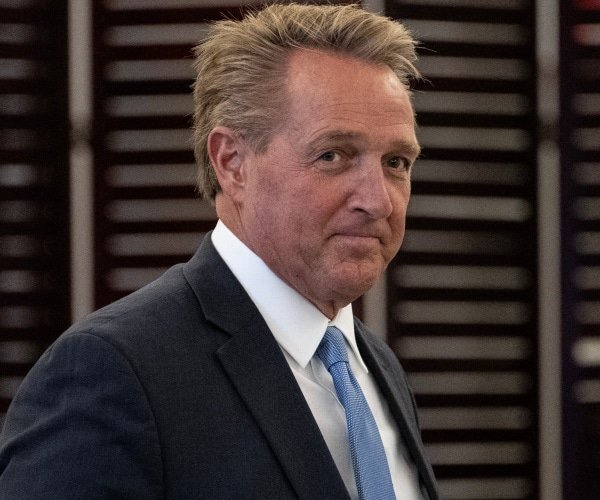 Flake soutient Ossoff dans la course au Sénat de Géorgie