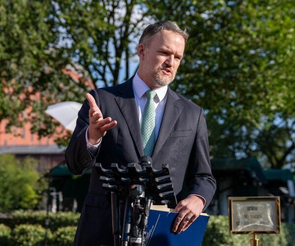 Greer prévient que les États-Unis ne « s'asseoiront pas et n'accepteront » pas de représailles du Canada
