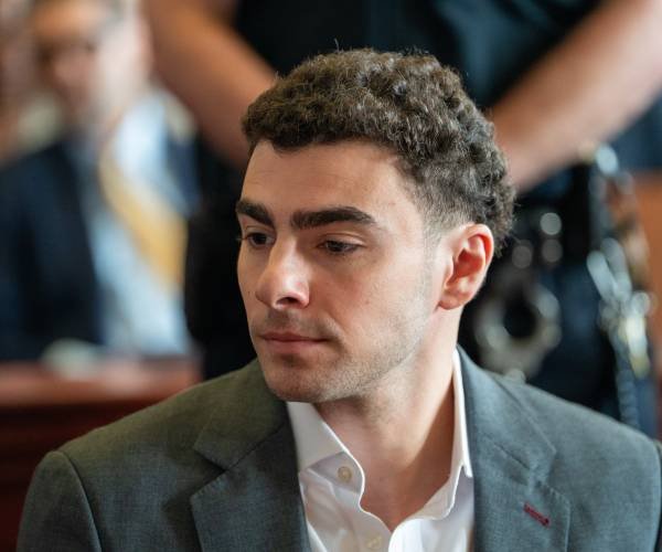 Le juge ordonne la constitution d'un jury anonyme pour le procès Mangione