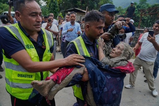 Des inondations catastrophiques tuent plus de 270 personnes au Népal et au Tibet et font plus de 1 300 disparus