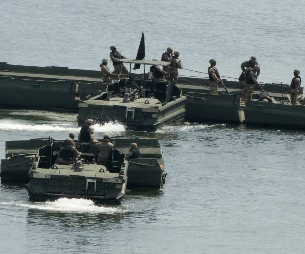 Les États-Unis, la Corée du Sud et le Japon organisent des exercices militaires conjoints
