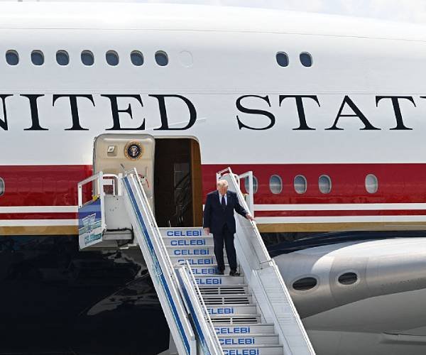 Trump a secrètement changé d'avion face à la menace iranienne
