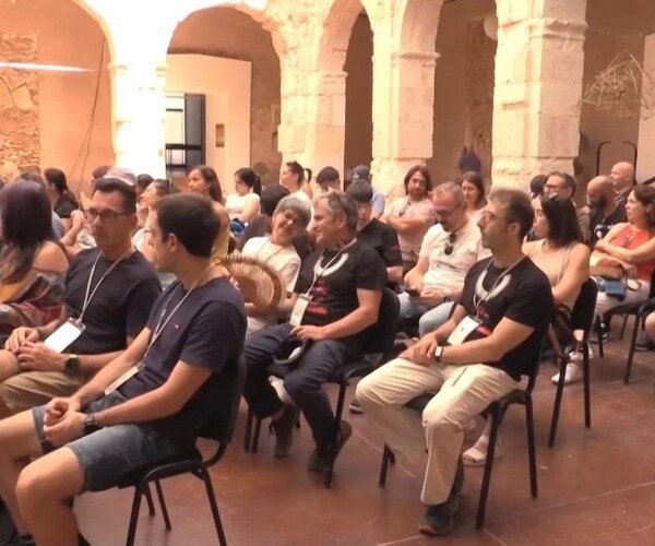 Des millions de personnes se rassemblent en Espagne pour une éclipse solaire totale