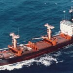Navire de commerce en mer