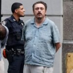 "Aujourd'hui" montre un intrus qui aurait lancé des insultes envoyées à Rikers sans caution après une violation de la probation
