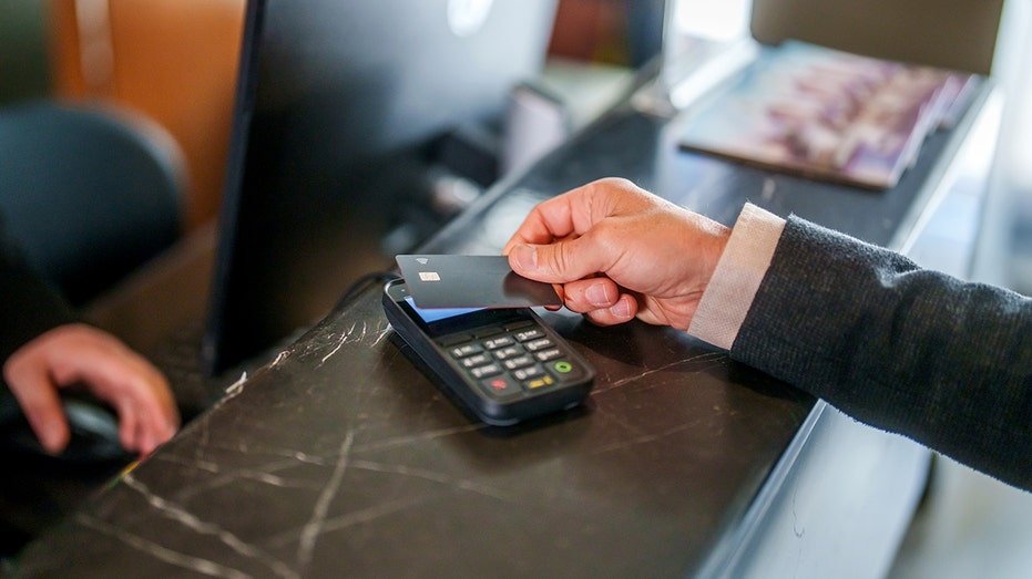 L'escroquerie caritative Tap-to-Pay peut vous coûter des milliers de dollars