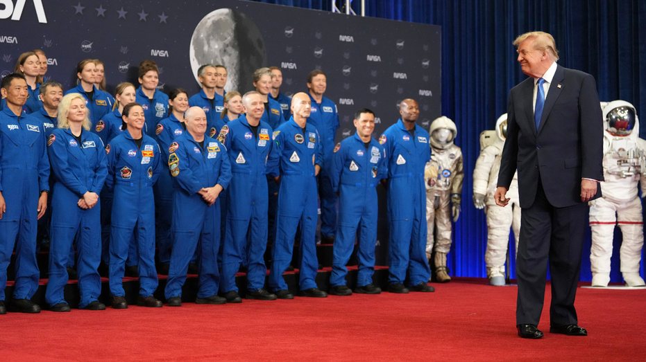 Trump signe un décret créant une nouvelle Académie spatiale semblable à West Point ; son emplacement sera déterminé