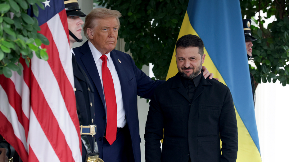 Le sénateur démocrate renverse le titre de « leader du monde libre » avec les remarques de Zelensky
