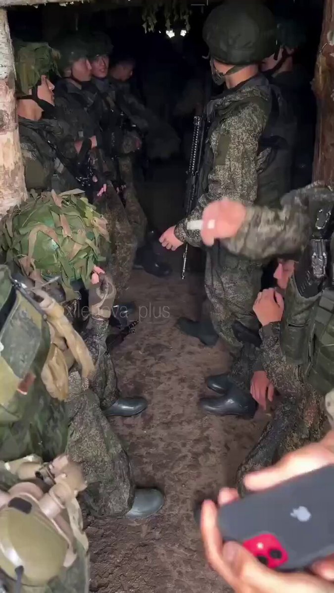 Les forces russes entraînent les troupes nord-coréennes dans leurs propres champs de tir, les préparant…