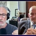 Stewart : Y a-t-il quelque chose que vous critiqueriez Israël ?
