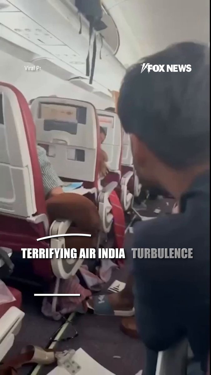 NOUVEAU : Une vidéo capture les conséquences terrifiantes à l'intérieur d'un vol d'Air India après que de…