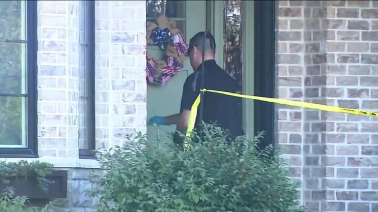 Une mère de l'Illinois accusée du meurtre de son fils de 2 ans dans une affaire faisant des comparaisons avec Lindsay Clancy