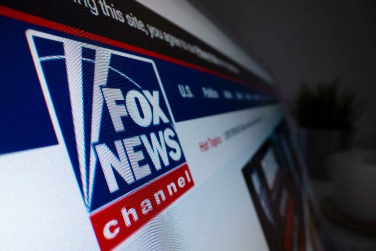 Une personnalité majeure de l’information se sépare du réseau des médias grand public