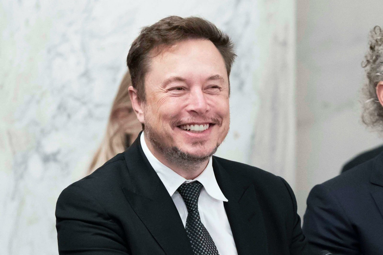 Le super PAC d’Elon Musk révèle ses dépenses pour les principales courses de mi-mandat de 2026
