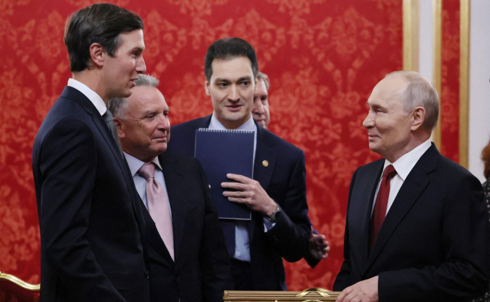 Witkoff et Kushner arrivent en Ukraine après des entretiens avec Poutine en Russie