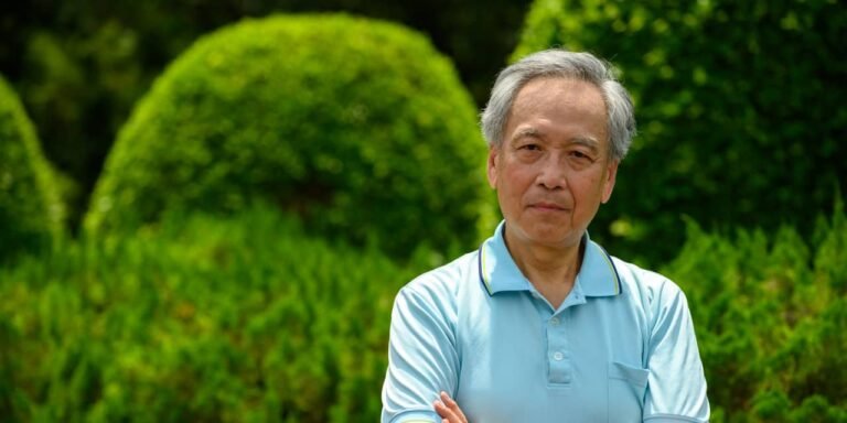 « La pauvreté ne doit pas nécessairement être ma réalité » : je pensais que je devrais dépendre de la sécurité sociale. Ensuite, j'ai appris moi-même à investir.