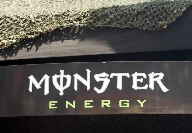 Monster Beverage Stock surperforme-t-il le S&P 500 ?