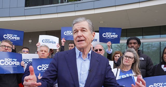 Exclusif : le démocrate Roy Cooper affirme que les criminels ont besoin de « soins de santé, pas de menottes »
