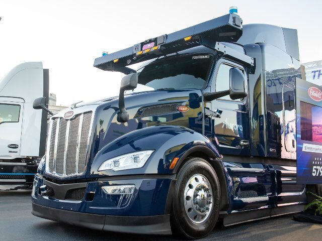 Aurora-self-driving-semi-truck-640x480