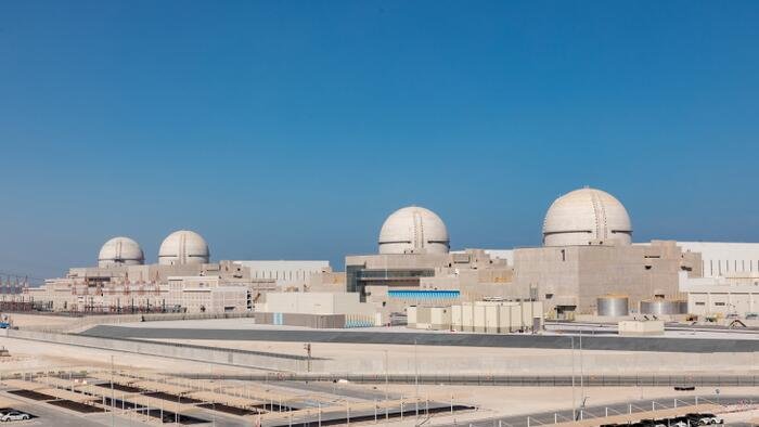 Dump d'informations sur la Fête du Travail dans le secteur nucléaire : neuf réacteurs et une introduction en bourse