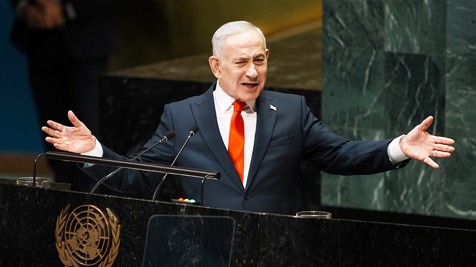 REGARDEZ : DÉPART de masse avant que le discours de Netanyahu ne suscite une réponse enflammée de la part du Premier ministre israélien