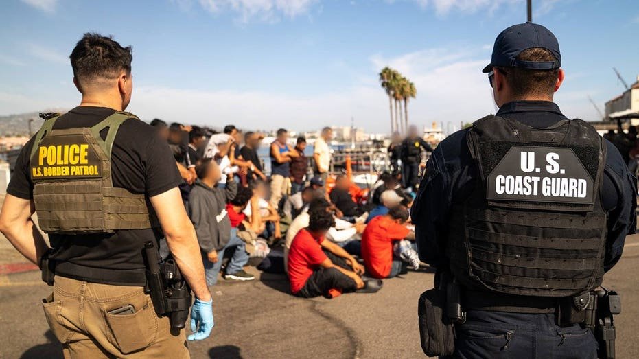 La Garde côtière sauve 37 migrants présumés bloqués depuis 2 jours au large des côtes californiennes