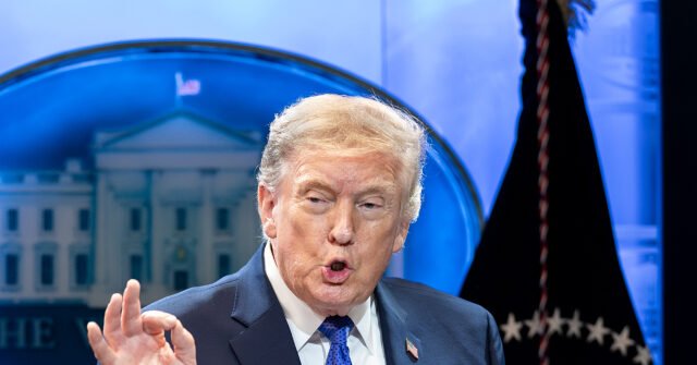 Trump exclut l'idée de lancer une bombe nucléaire en Iran, critique un journaliste pour sa « question stupide » : « Ils sont totalement vaincus »